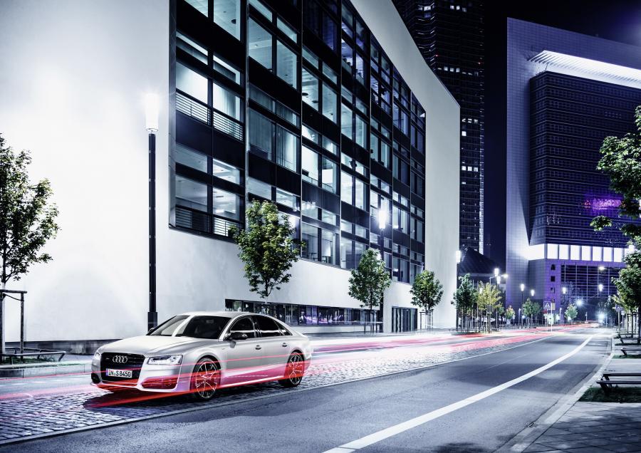  Audi S8 Plus (D4) 2015 года  (WW) (фото 18 из 47)